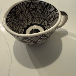 Geometric Black and White Ceramic Mug
